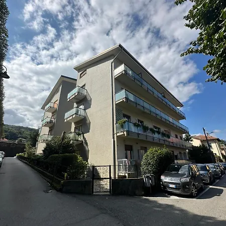 Fior&iris Delux Appartement *